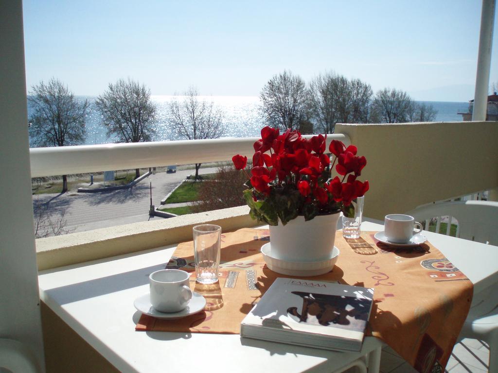 Giorgos Apartments Sea View Olympiakí Aktí Rum bild